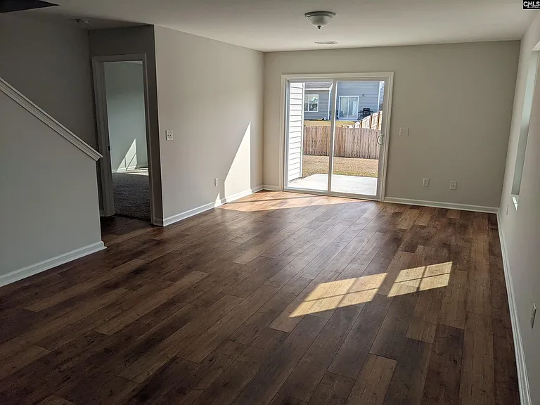 531 Moresby Way — Photo 8