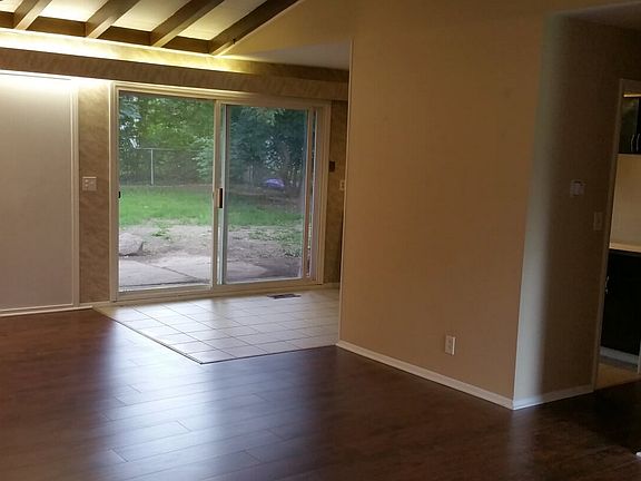 4th image of 1815 Park Forest Dr