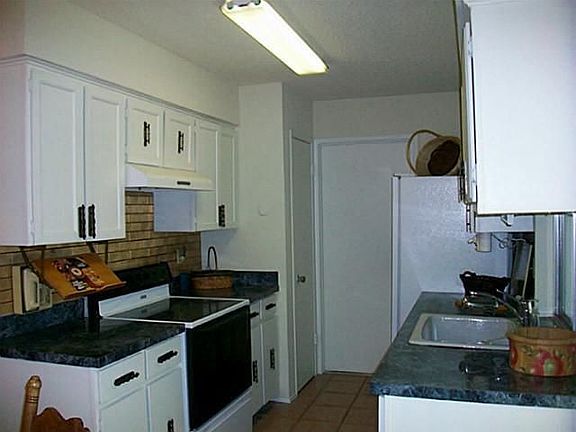 4th image of 2917 Rustic Meadow Dr