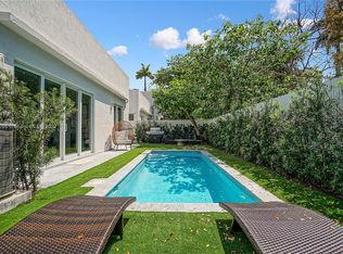 3590 Franklin Ave, Miami, FL 33133