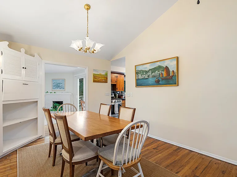 40 Roman Rd — Photo 13