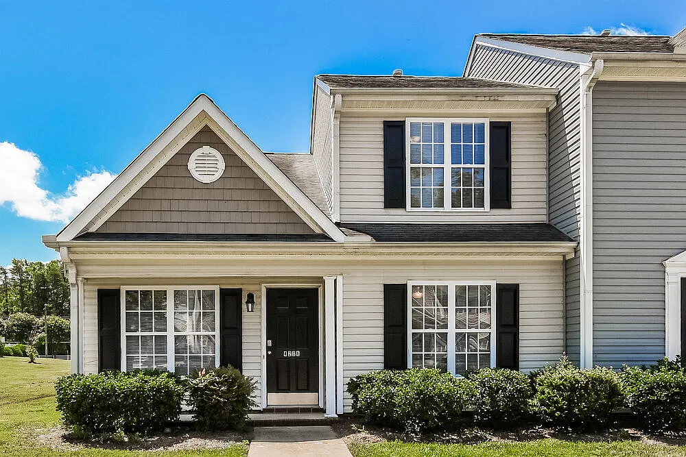 3 bed, 3.0 bath, 1416 sqft, $2,630 — Photo 1