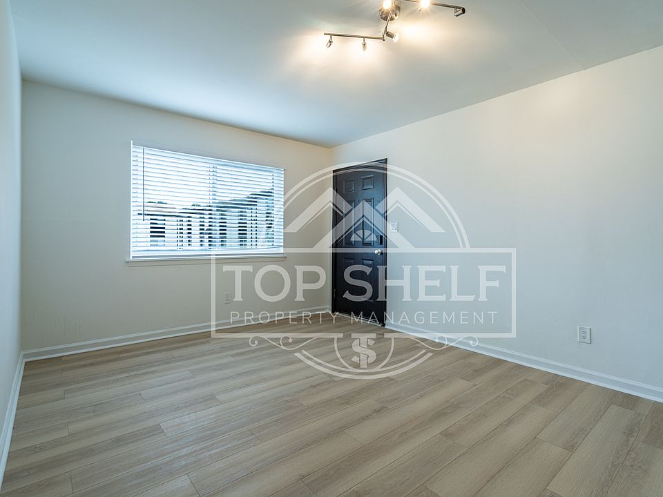 1st image of 740 Mozley Dr SE #C2
