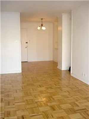 Rented by Sumitomo Real Estate Sales | media 22