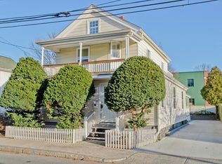 13 Maple St, Westfield, MA 01085