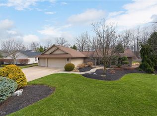 8739 Timber Edge Dr, North Ridgeville, OH 44039