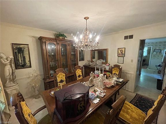 4th image of 1601 Alderman Dr