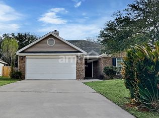 29 Escapade Ln, Savannah, GA 31405