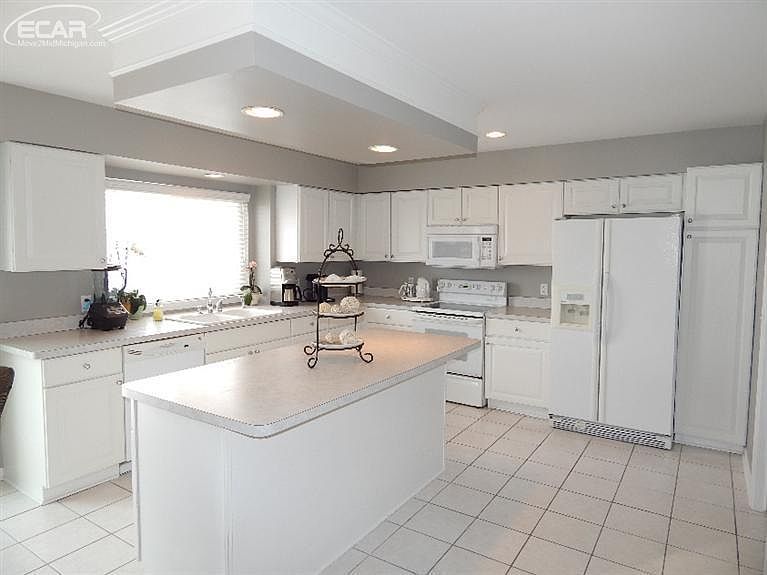 1st image of 9099 Bradway Blvd