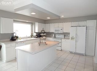 9099 Bradway Blvd, Grand Blanc, MI 48439
