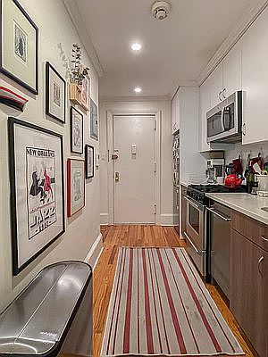 5th image of 254 Henry St APT B