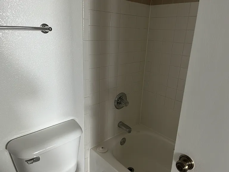 2823 Springdale Ln — Photo 14