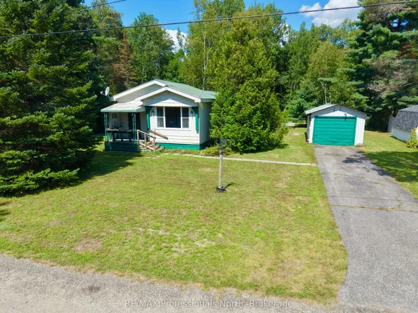 1053 7th Ln, Minden Hills, ON K0M 2K0