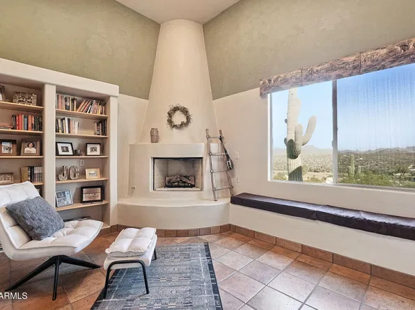 250 N CLEOPATRA Street, Queen Valley, AZ 85118