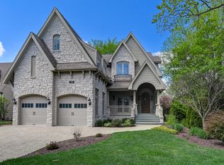120 S Prospect Ave, Clarendon Hills, IL 60514