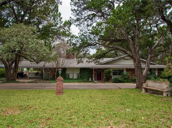 4016 N 27th St, Waco, TX 76708