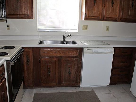 5th image of 1320 Palmer Ln