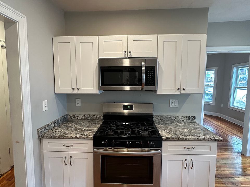 1st image of 110 Crescent Ave #1