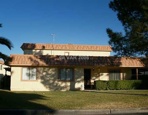 1st image of 627 Pepper Tree Cir