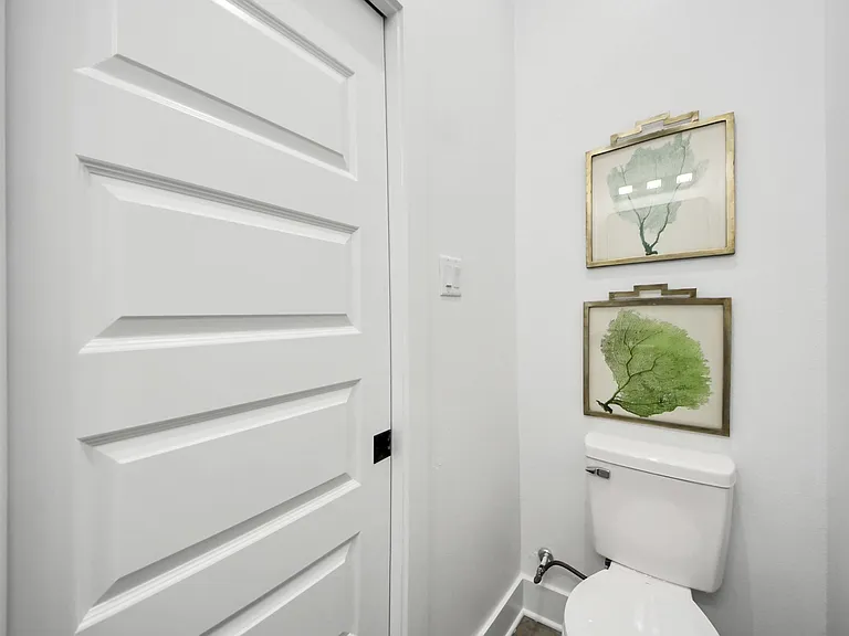 8533 Amadwe St #B — Photo 19