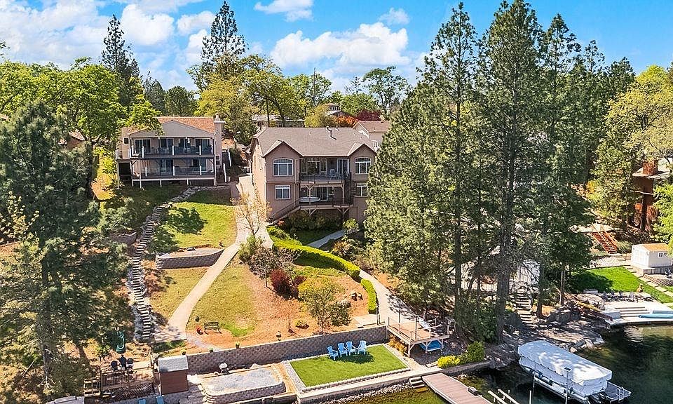 1st image of 23873 Lakeview Ct