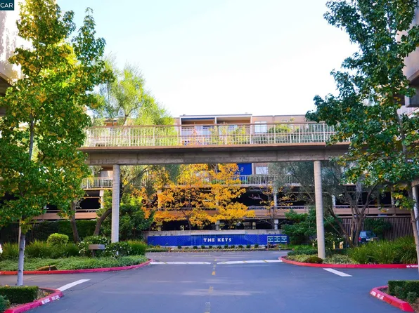 490 N Civic Dr APT 212, Walnut Creek, CA 94596