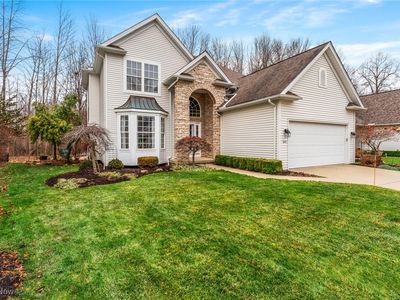 643 Brownstone Cir, Avon Lake, OH, 44012