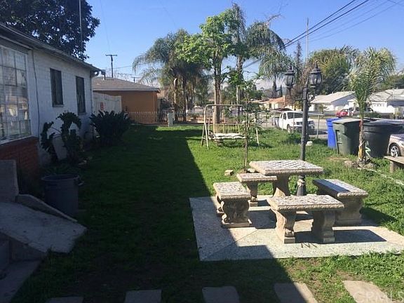 3rd image of 1606 Laurel Ave