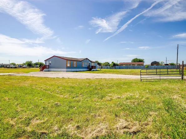 7408 Gold Creek Ln, Joshua, TX 76058