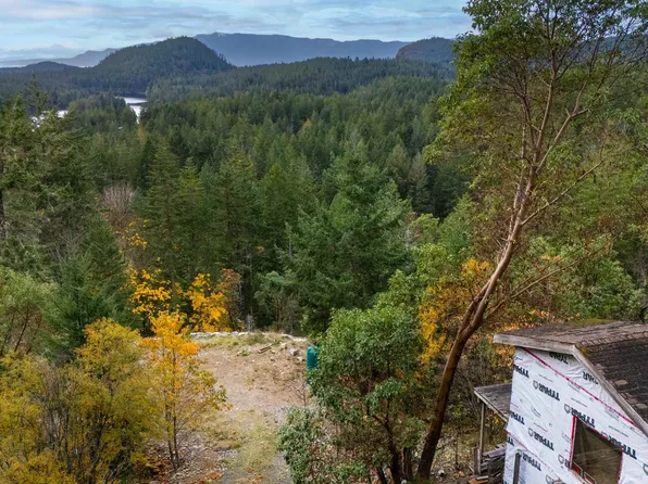 13885 Cassano Rd, Garden Bay, BC V0N 1S1