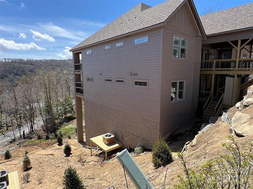 2nd image of 164 Ridgeline Dr #21C