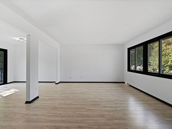 4th image of 7409 74th Ave N