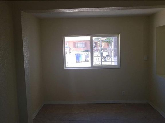 4th image of 413 De Vargas Dr