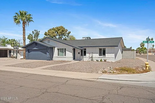 1664 E Del Rio Dr Photo 1