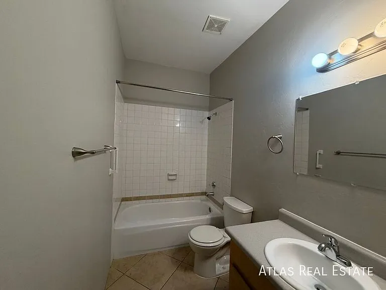 311 W Pastime Rd #1 — Photo 12