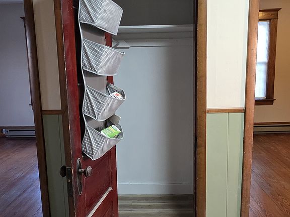 3rd image of 670 McKinstry Ave #3