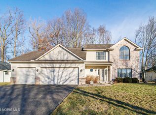 7648 Hickory Grove Rd, Sylvania, OH 43560