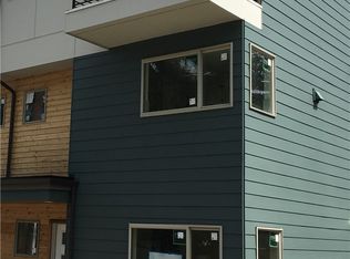 18344 Stone Ave N UNIT C, Shoreline, WA 98133