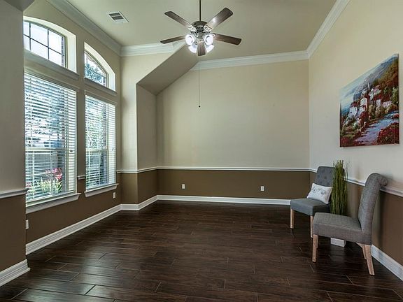 5th image of 440 Old Orchard Ct