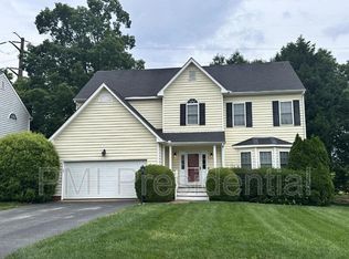 1213 Hawkins Wood Cir, Midlothian, VA 23114