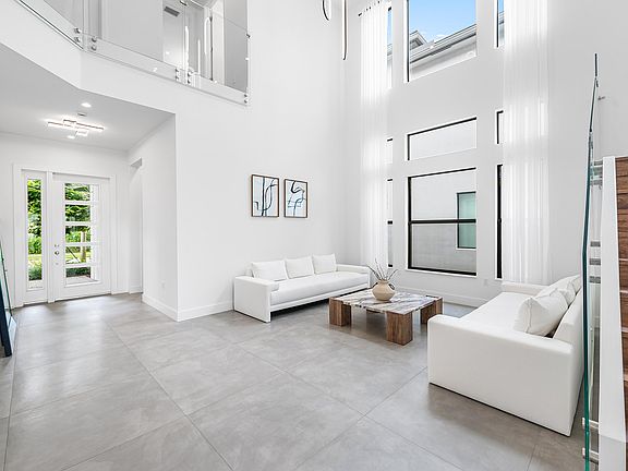 4th image of 8621 Crystal Downs Avenue