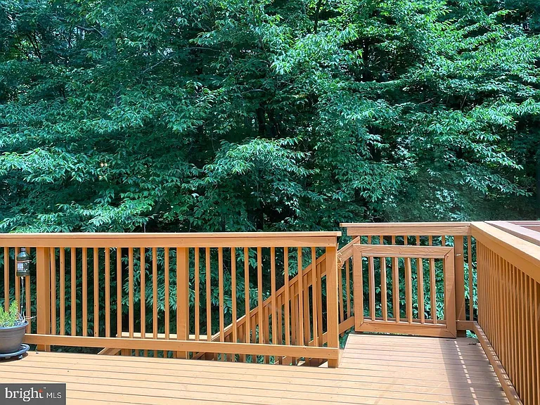 6223 Rathlin Dr — Photo 12