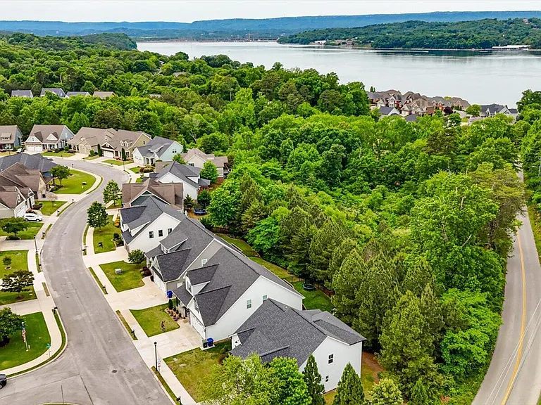 4893 Preserve Dr — Photo 46