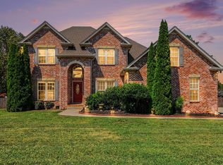 756 Starpoint Dr, Gallatin, TN 37066