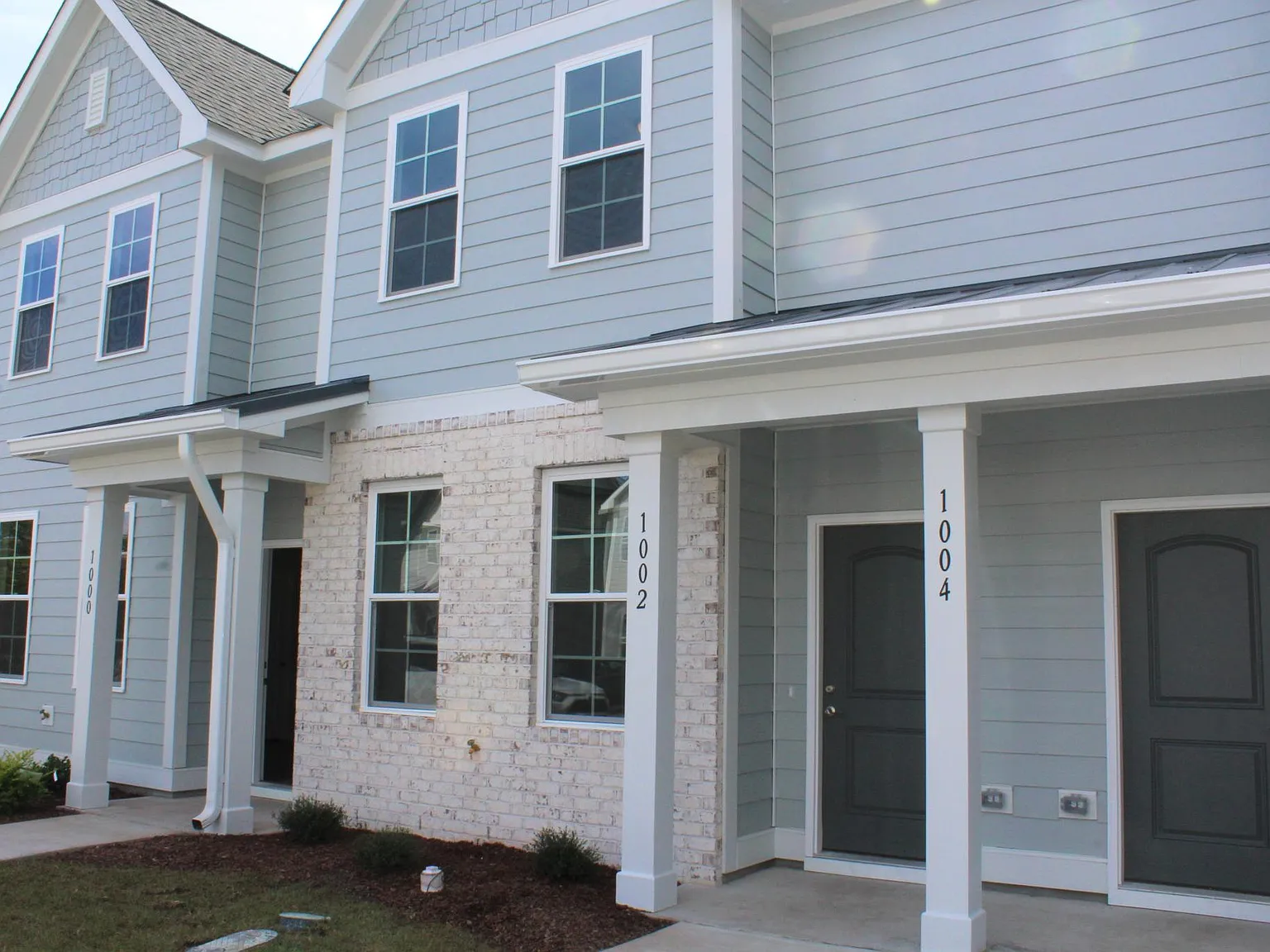 2 bed, 2.5 bath, $1,725 — Photo 2