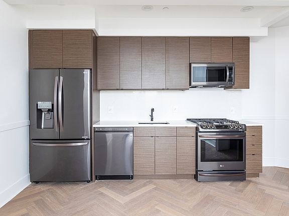 4th image of 47-16 Greenpoint Ave #4