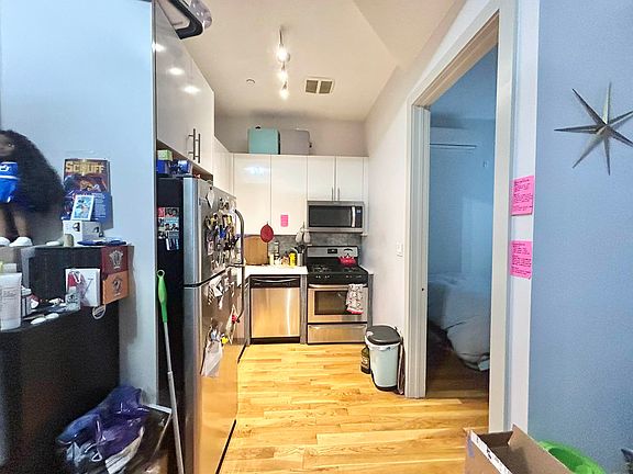 2nd image of 305 Malcolm X Blvd #1R