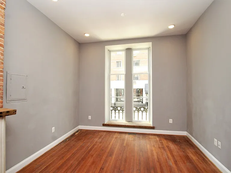 1017 Saint Paul St — Photo 8