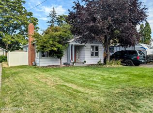 207 N 36th Ave, Yakima, WA 98902