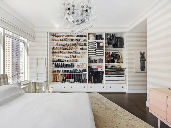 310 East 53rd Street image 10 of 18